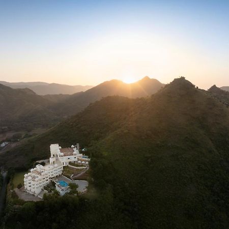 Bhairavgarh Palace Udaipur Exteriör bild